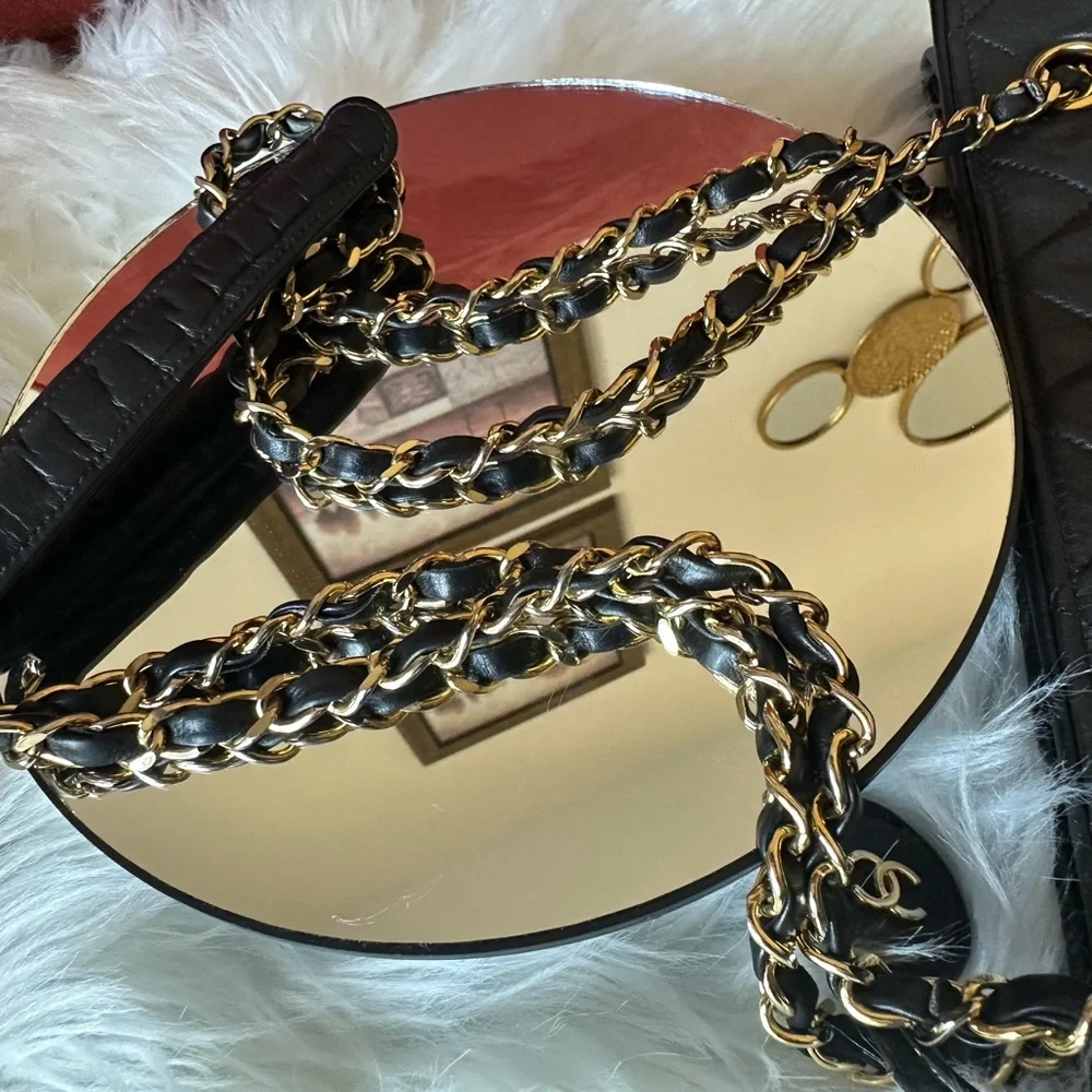 Chanel-Vintage Matelassé Chain Shoulder Bag w/ Coco Charm - Picture 5 of 16